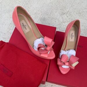 Valentino D'Orsay Shoes Bow Heels Pink Patent Leather. Size:38